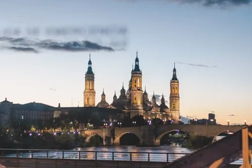 Basílica del Pilar y Puente de Piedra