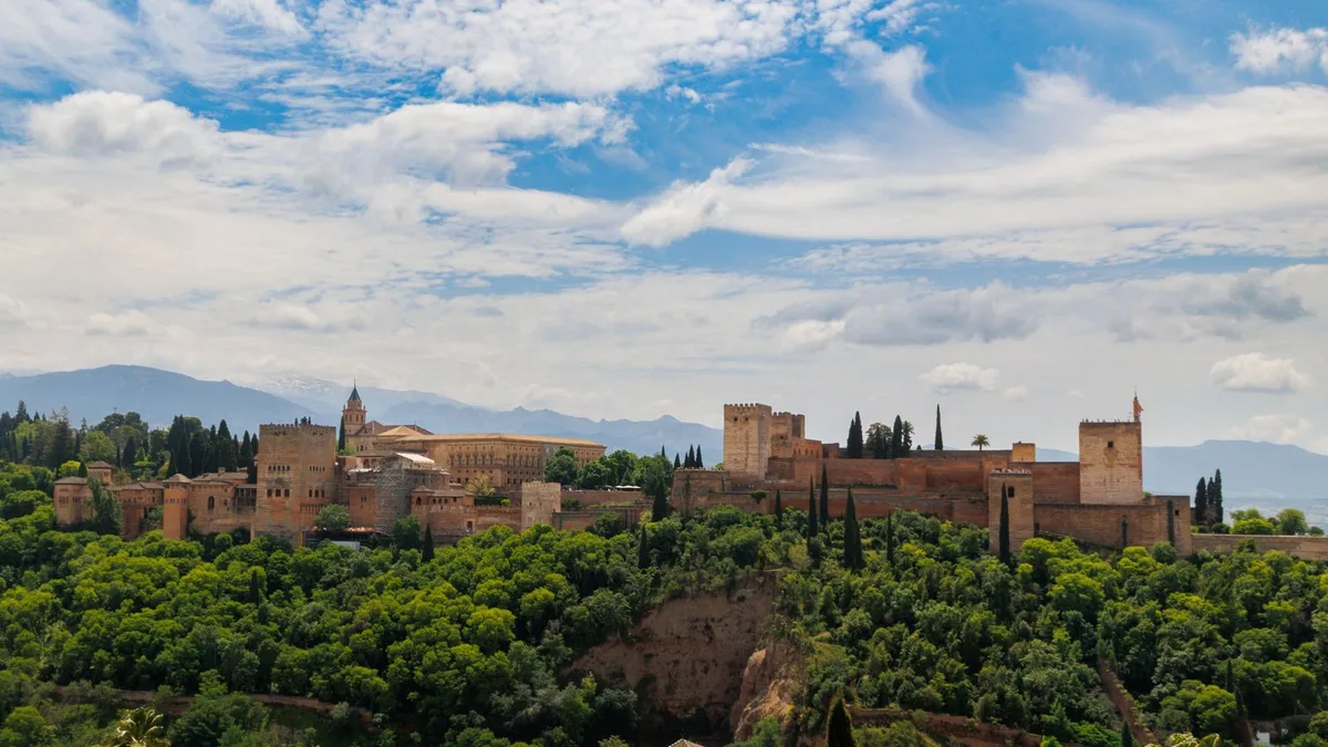La Alhambra y el Generalife — Viavora Travel