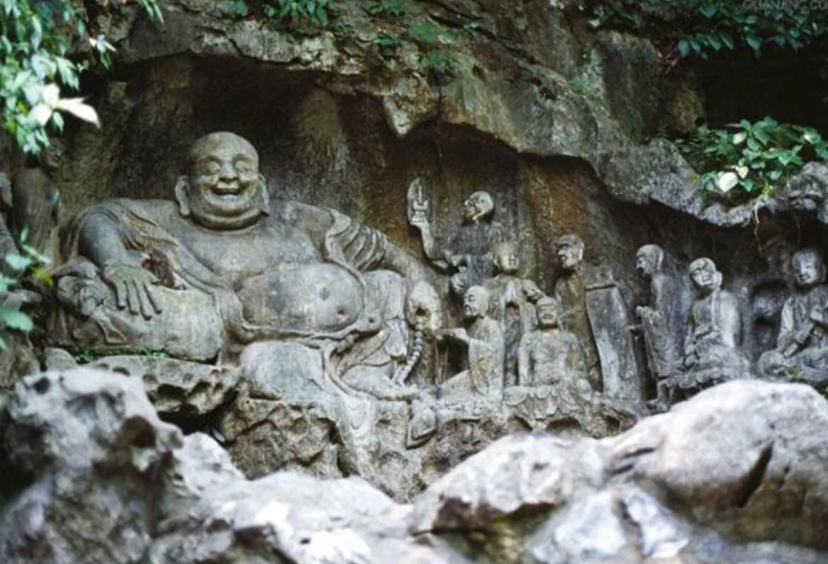 Templo Lingyin — Viavora Travel