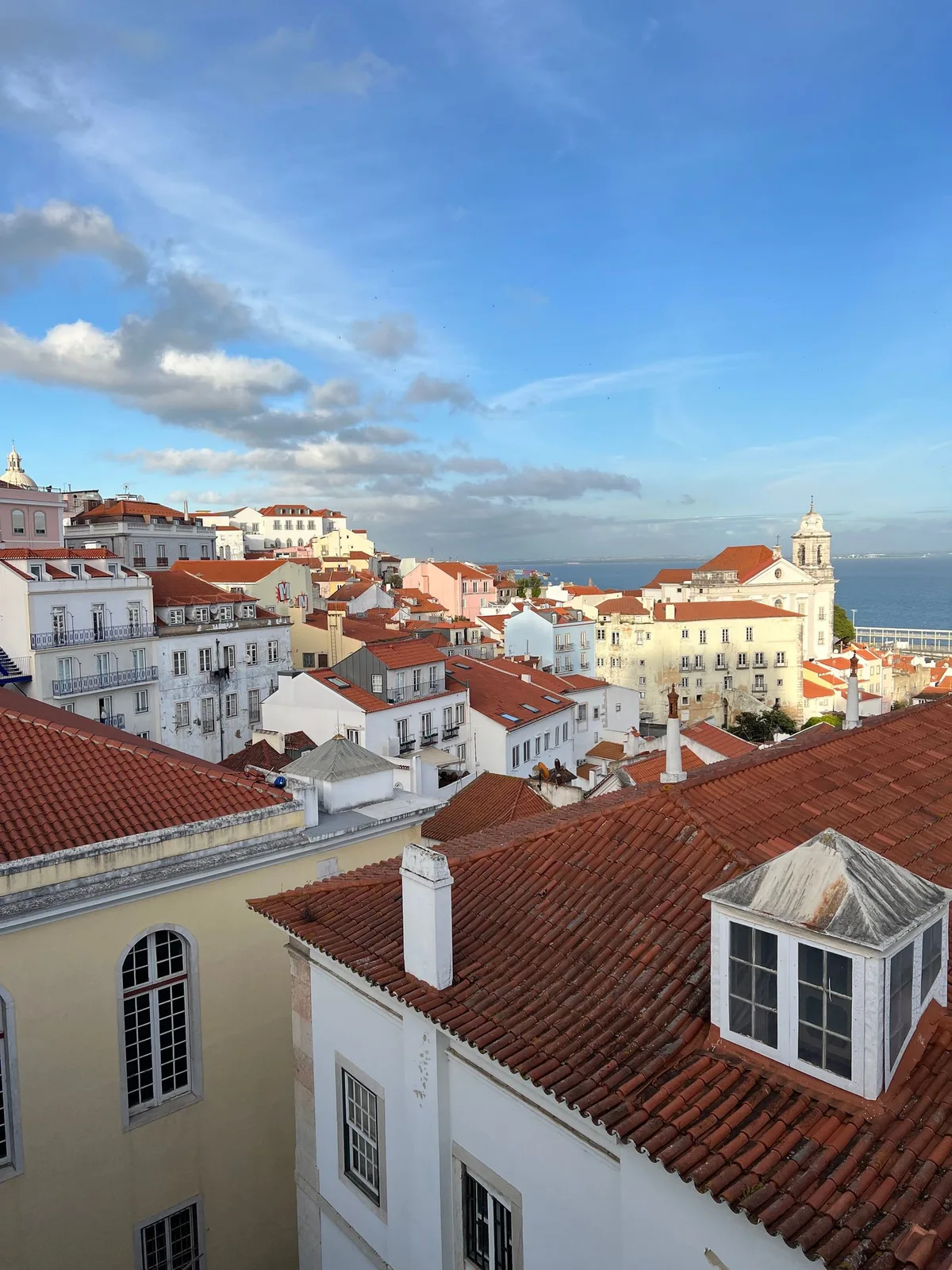 Alfama y sus miradouros — Viavora Travel