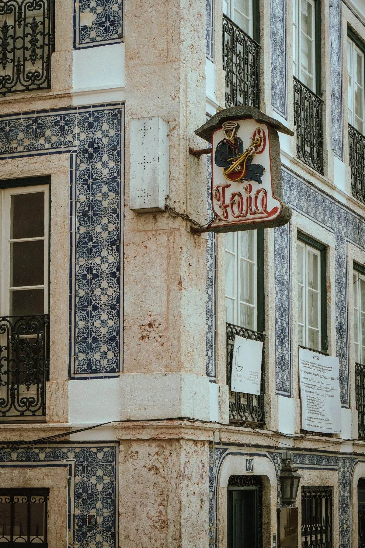 Una noche de fado en Lisboa — Viavora Travel