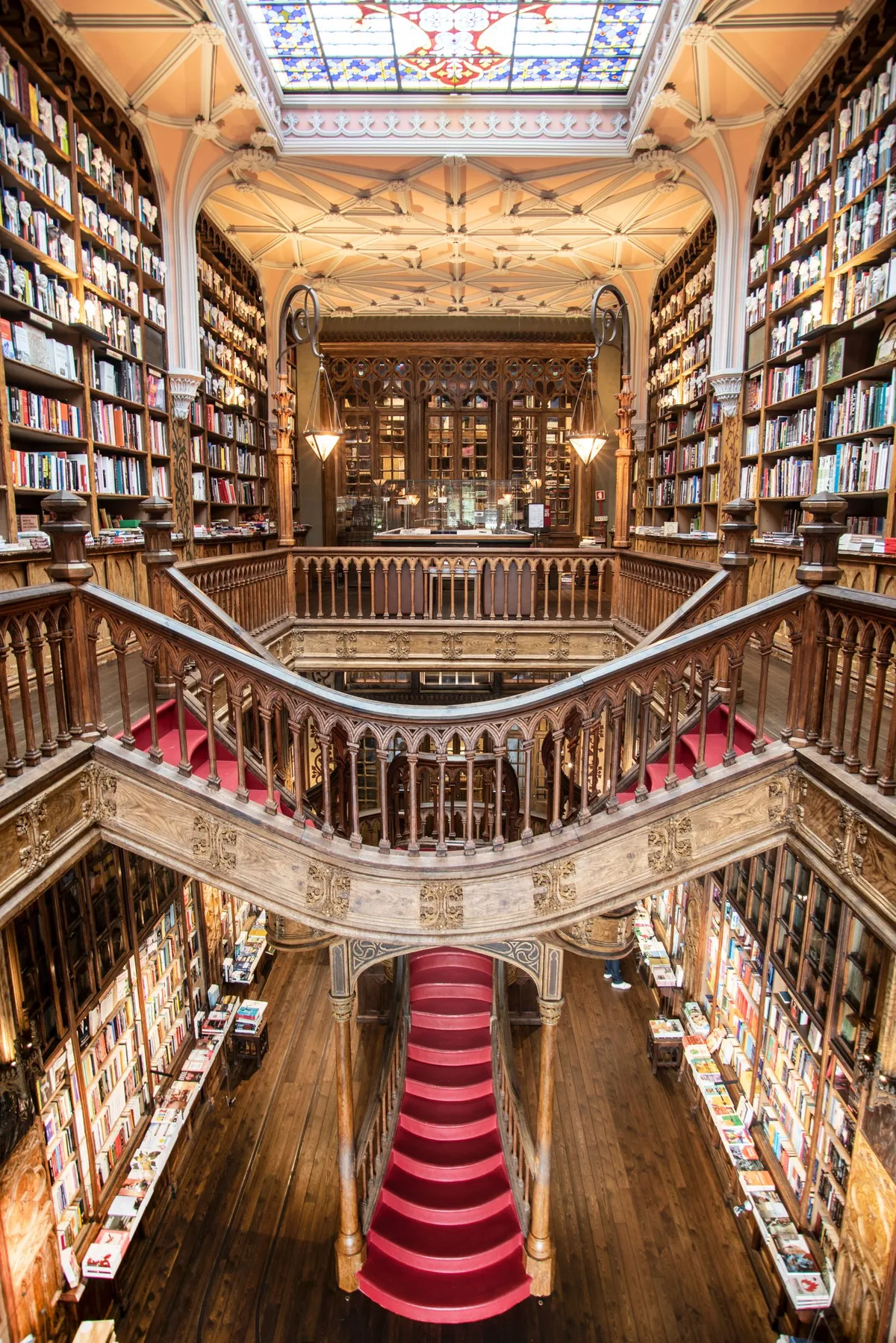 Librería Lello, Oporto — Viavora Travel