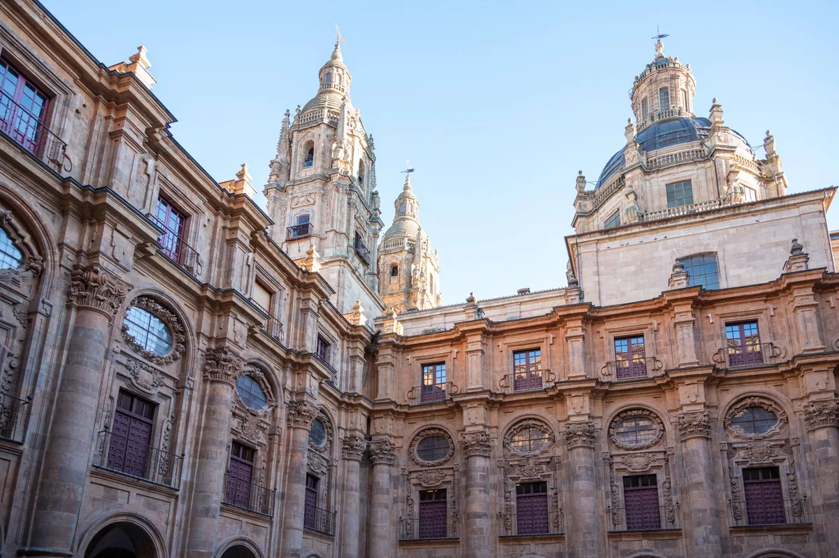 Universidad de Salamanca — Viavora Travel