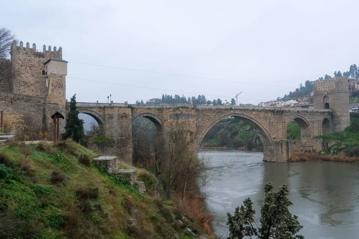 Puente de San Martín — Viavora Travel